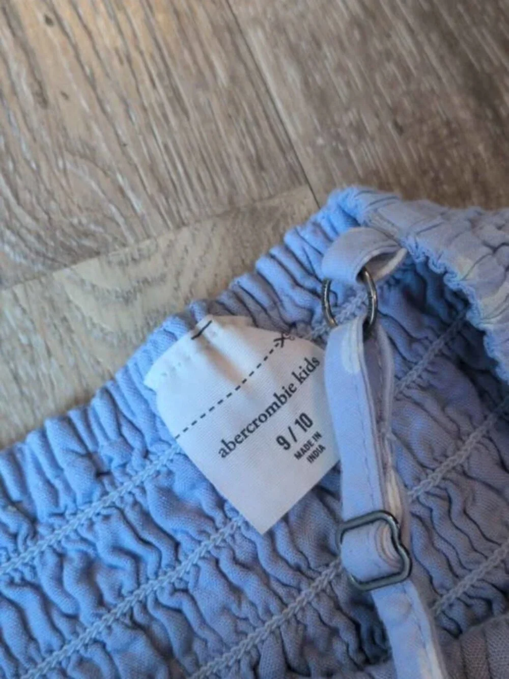 abercrombie kids Blue Floral Smocked Dress Size 9/10